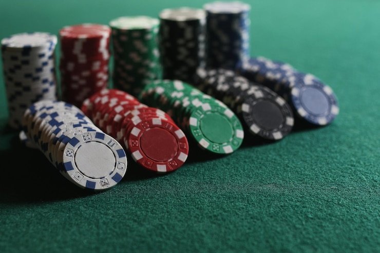 Tata letak meja Lightning Roulette jktplus menunjukkan semua opsi taruhan dan Lightning Numbers